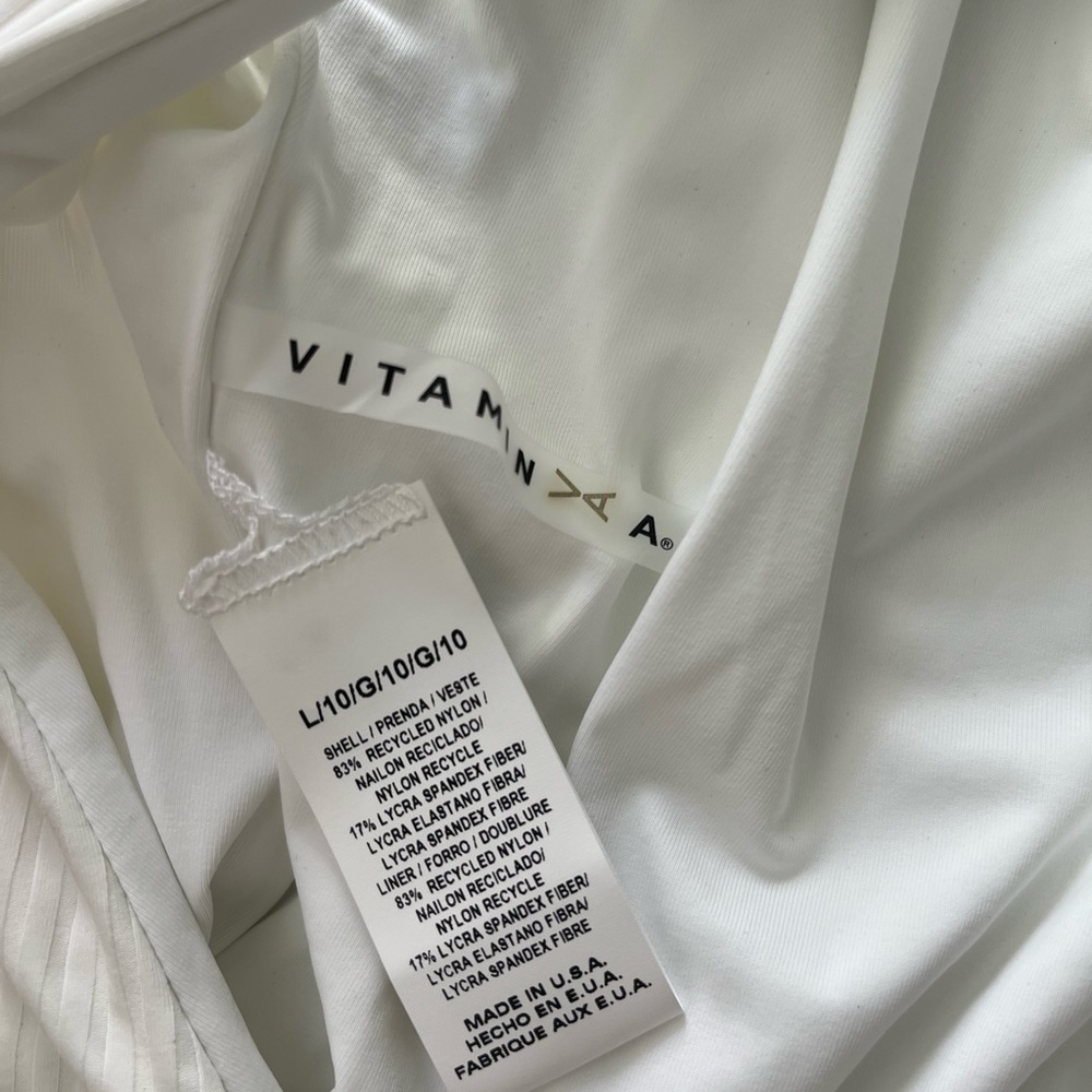 NWT Vitamin A Leah One Piece Full Cut Swimsuit White EcoRib Size Large / 10 $170 - Picture 9 of 9